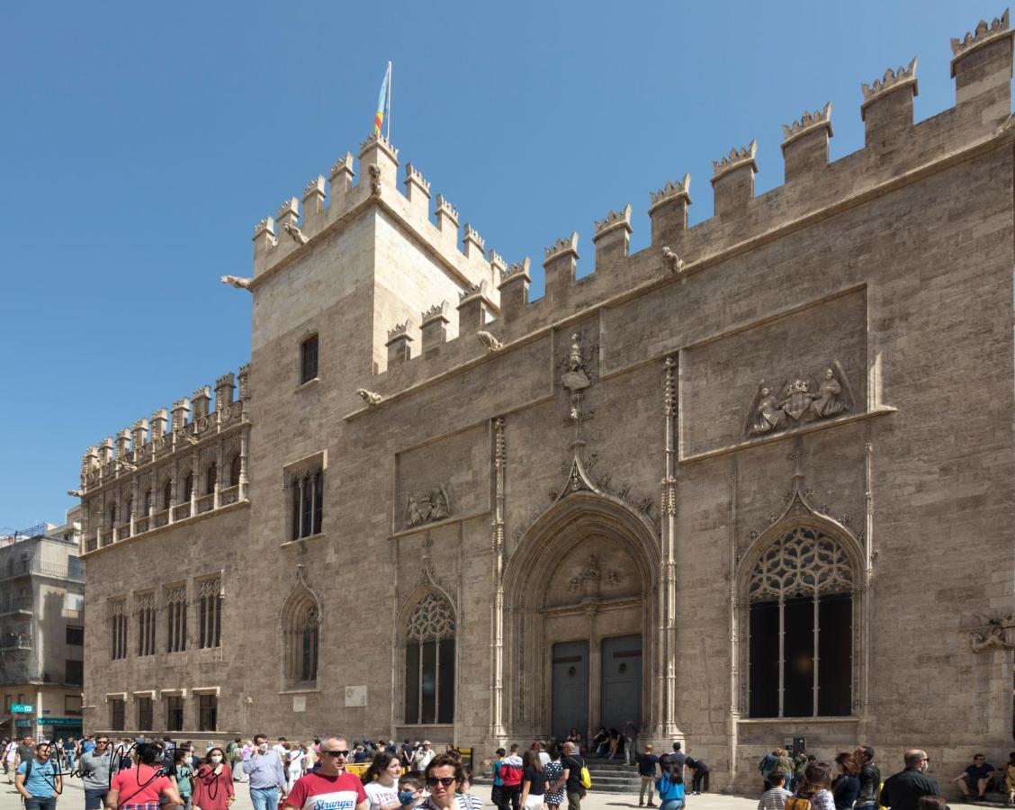 Luminoso. Comodo. Acogedor. Wifi. Junto A Ave Valencia Exterior photo